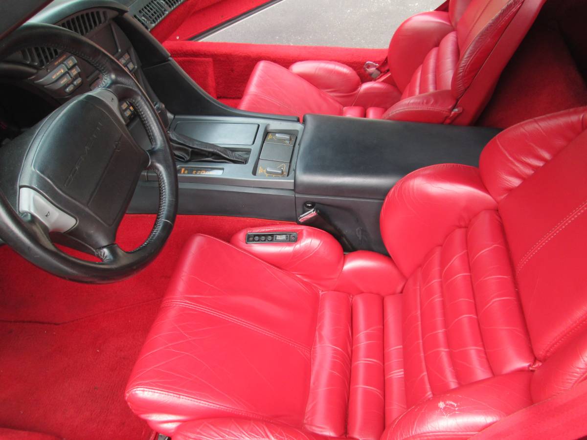 Chevrolet-corvette-1991-white-14