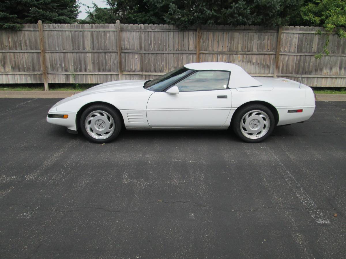 Chevrolet-corvette-1991-white-2