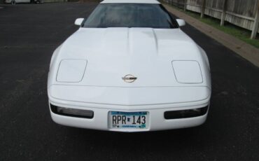 Chevrolet-corvette-1991-white-21