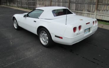Chevrolet-corvette-1991-white-3