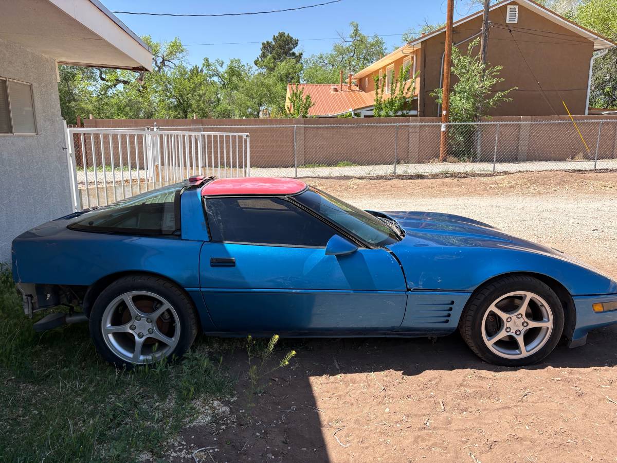 Chevrolet-corvette-1992-blue-1
