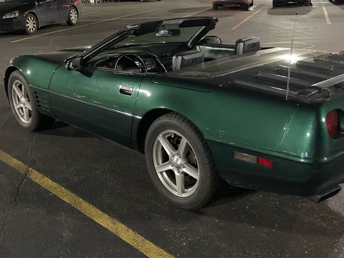 Chevrolet-corvette-1992-green