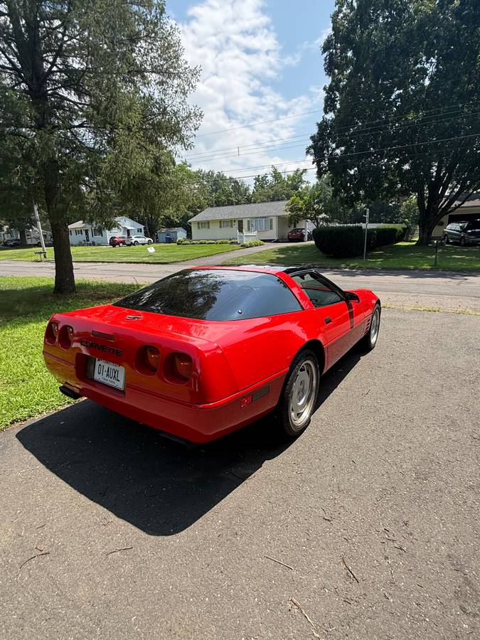 Chevrolet-corvette-1992-red-10
