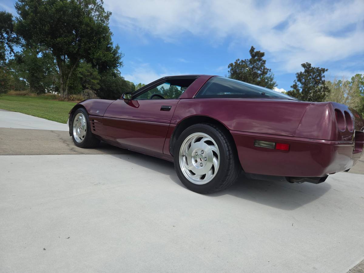 Chevrolet-corvette-1993-19