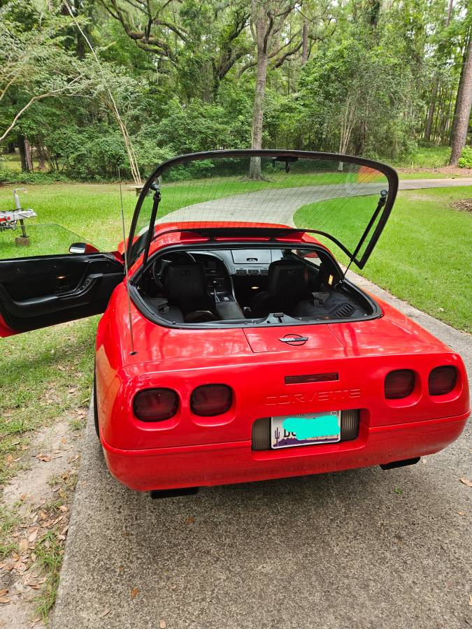 Chevrolet-corvette-1993-red-10