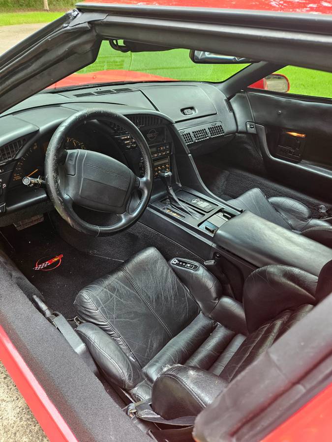 Chevrolet-corvette-1993-red-12
