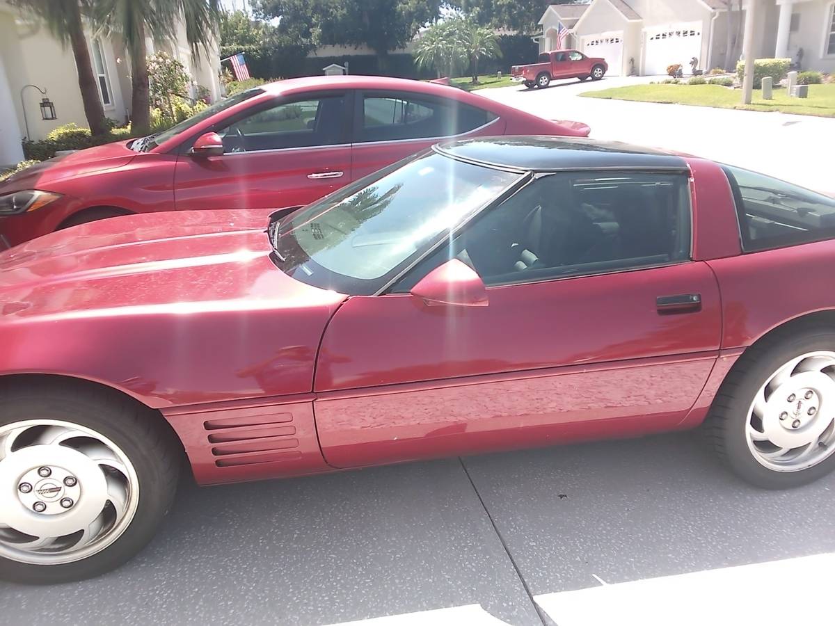 Chevrolet-corvette-1993-red-2