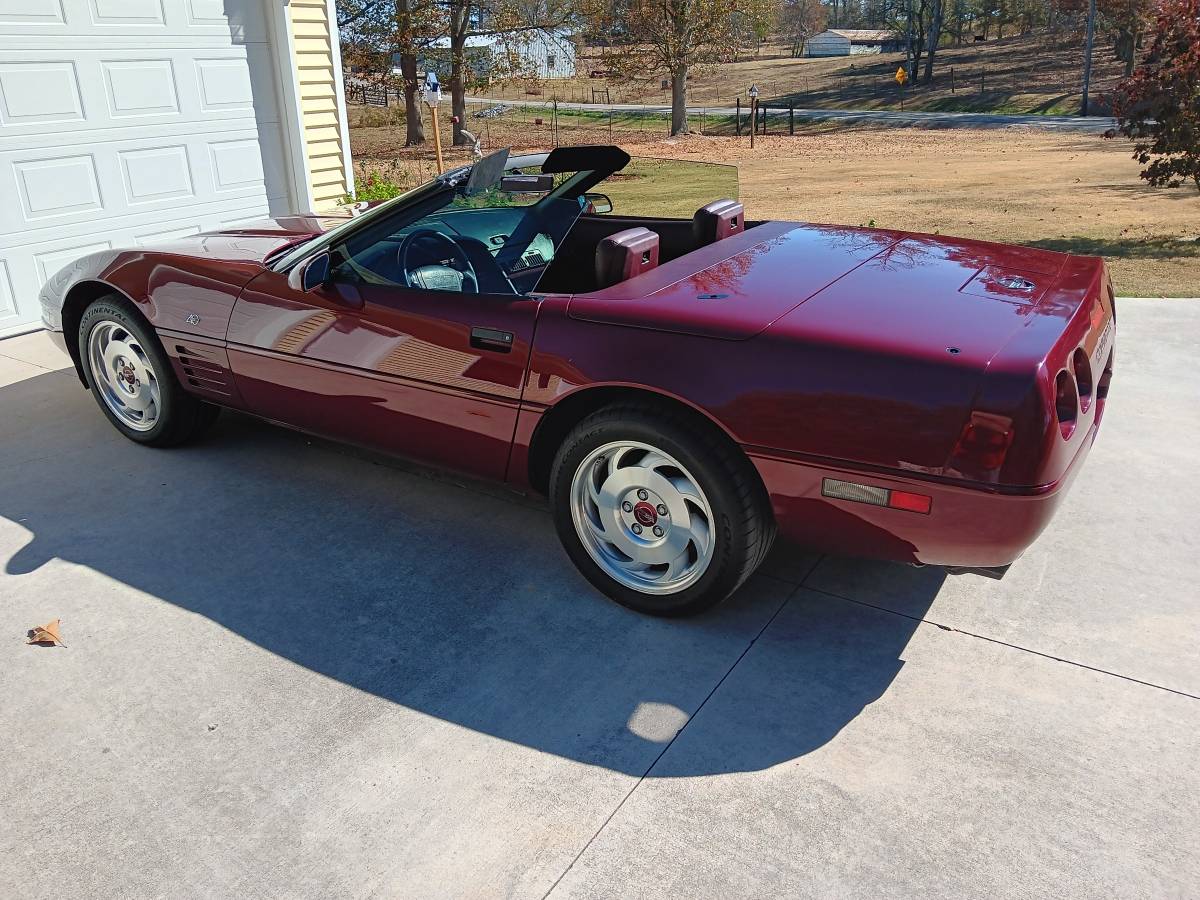 Chevrolet-corvette-1993-red-2