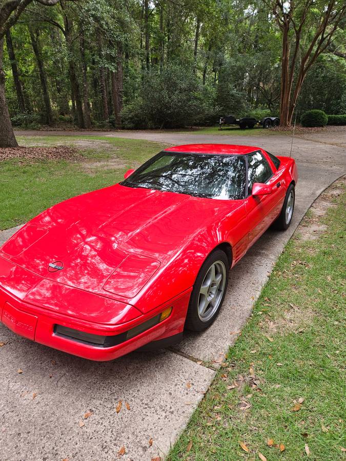 Chevrolet-corvette-1993-red