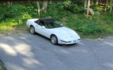 Chevrolet-corvette-1993-white-2