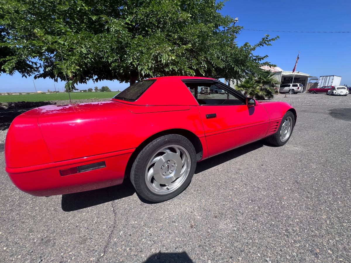 Chevrolet-corvette-1994-1