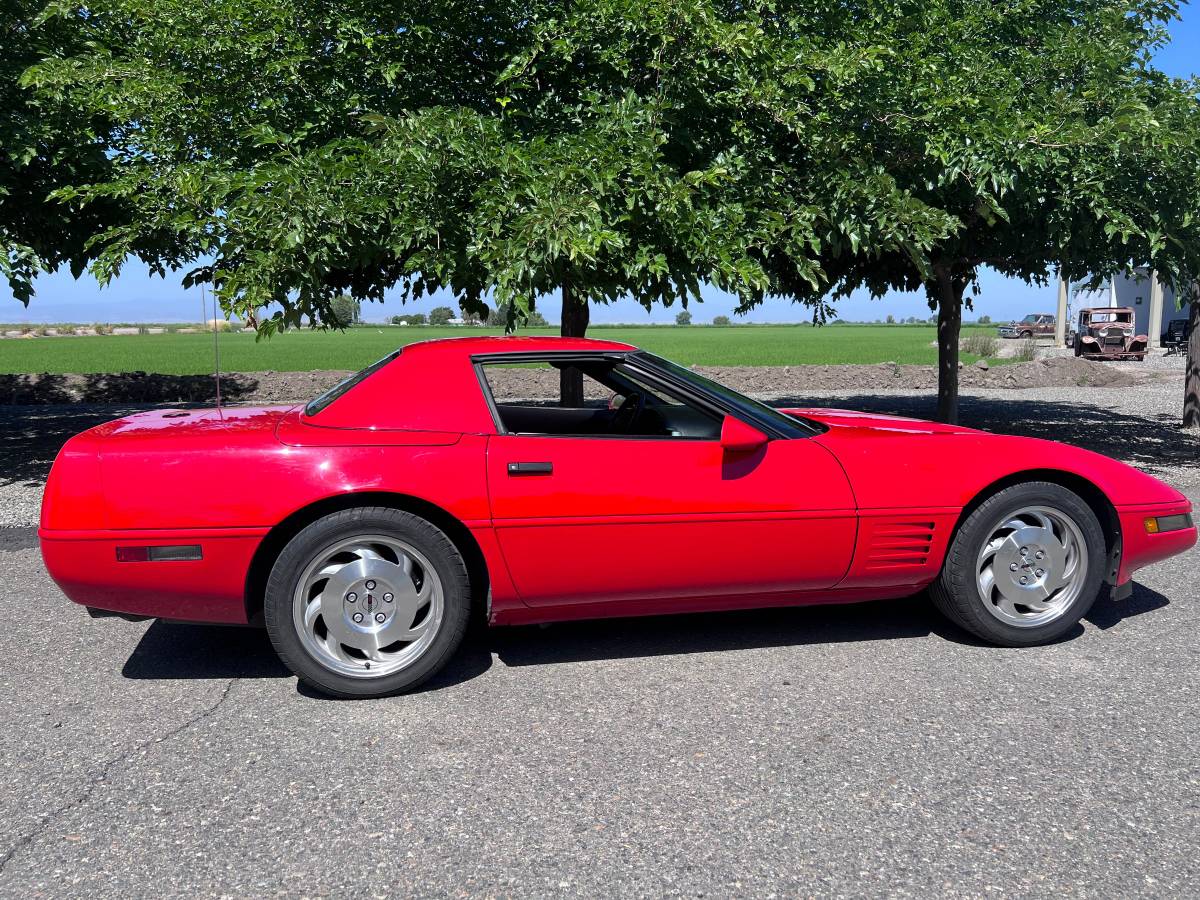 Chevrolet-corvette-1994