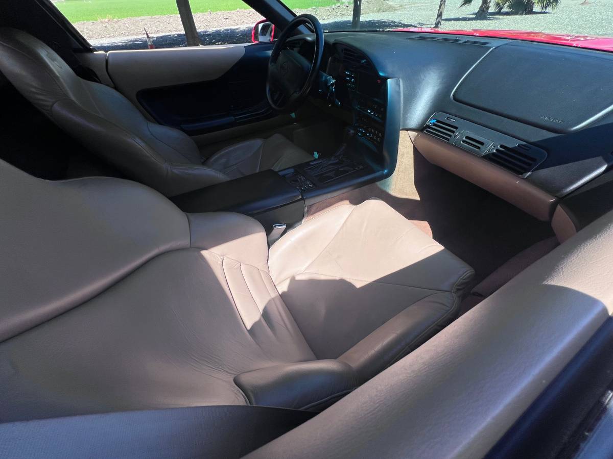 Chevrolet-corvette-1994-5