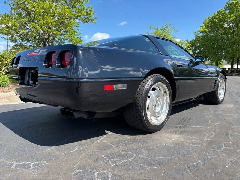 Chevrolet-corvette-1994-black-13