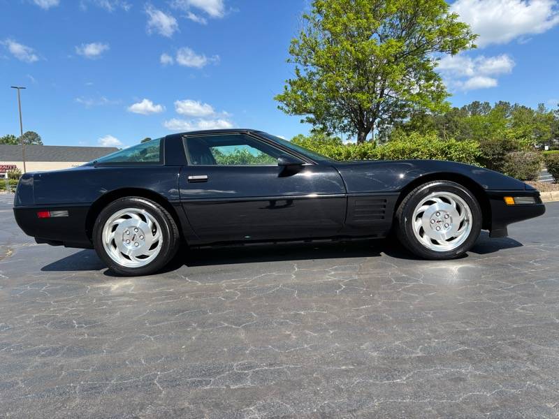 Chevrolet-corvette-1994-black-14