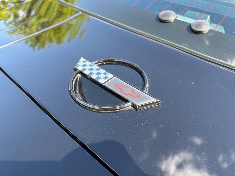 Chevrolet-corvette-1994-black-23