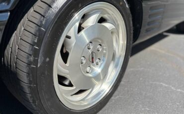 Chevrolet-corvette-1994-black-3