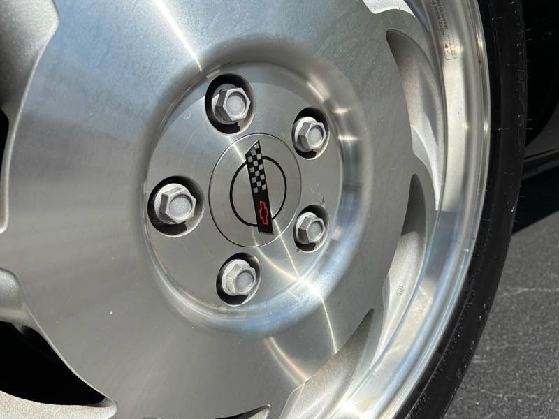 Chevrolet-corvette-1994-black-4