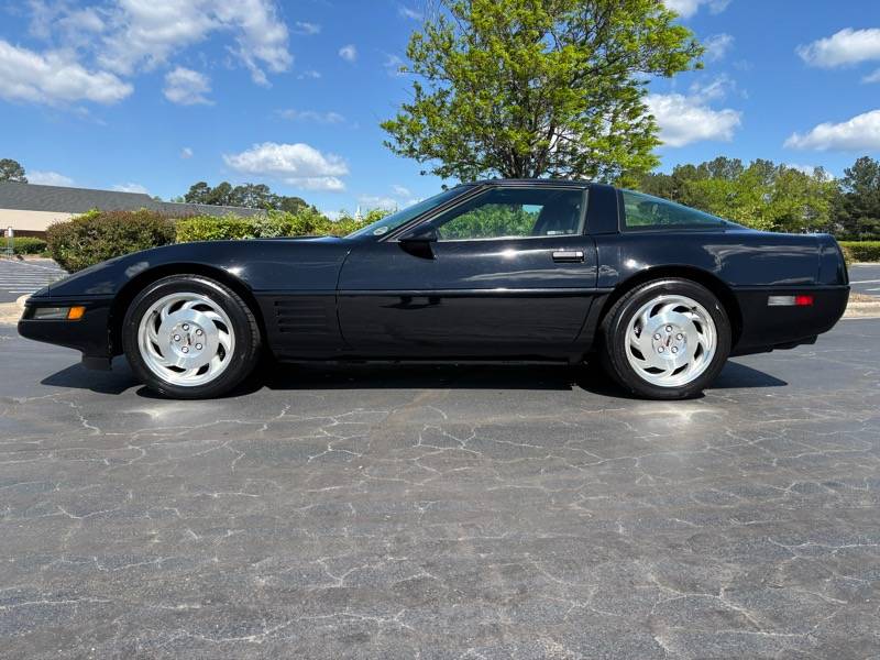 Chevrolet-corvette-1994-black-6
