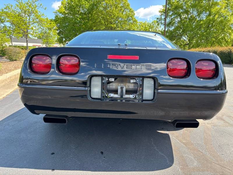 Chevrolet-corvette-1994-black-9