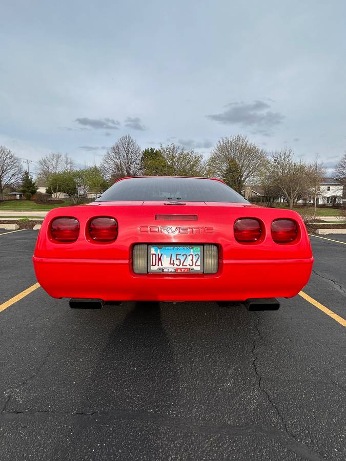 Chevrolet-corvette-1994-red-1