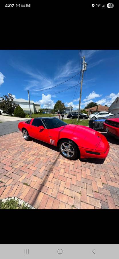 Chevrolet-corvette-1994-red