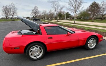 Chevrolet-corvette-1994-red-3