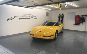 Chevrolet-corvette-1994-yellow