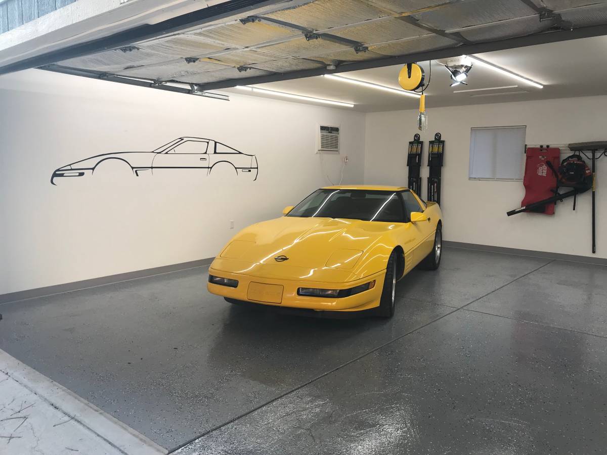 Chevrolet-corvette-1994-yellow