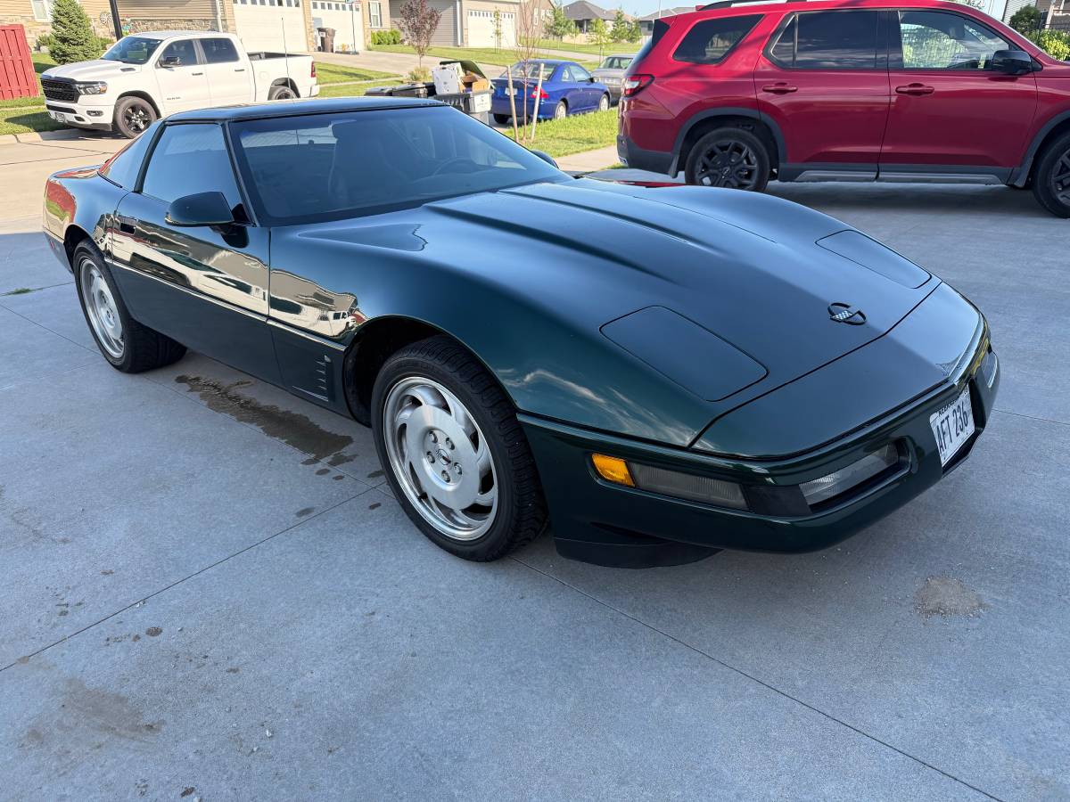 Chevrolet-corvette-1995-7