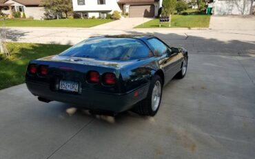 Chevrolet-corvette-1995-green-1