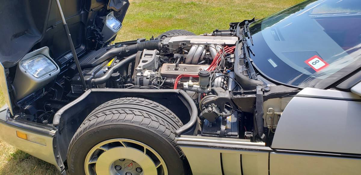 Chevrolet-corvette-2dr-convertib-1987-silver-1