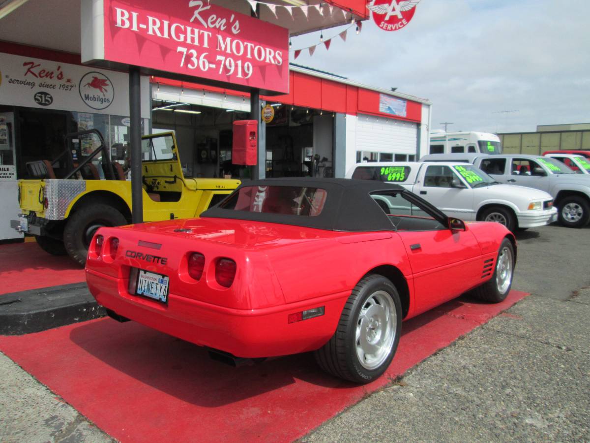 Chevrolet-corvette-amp-convertible-1994-custom-1