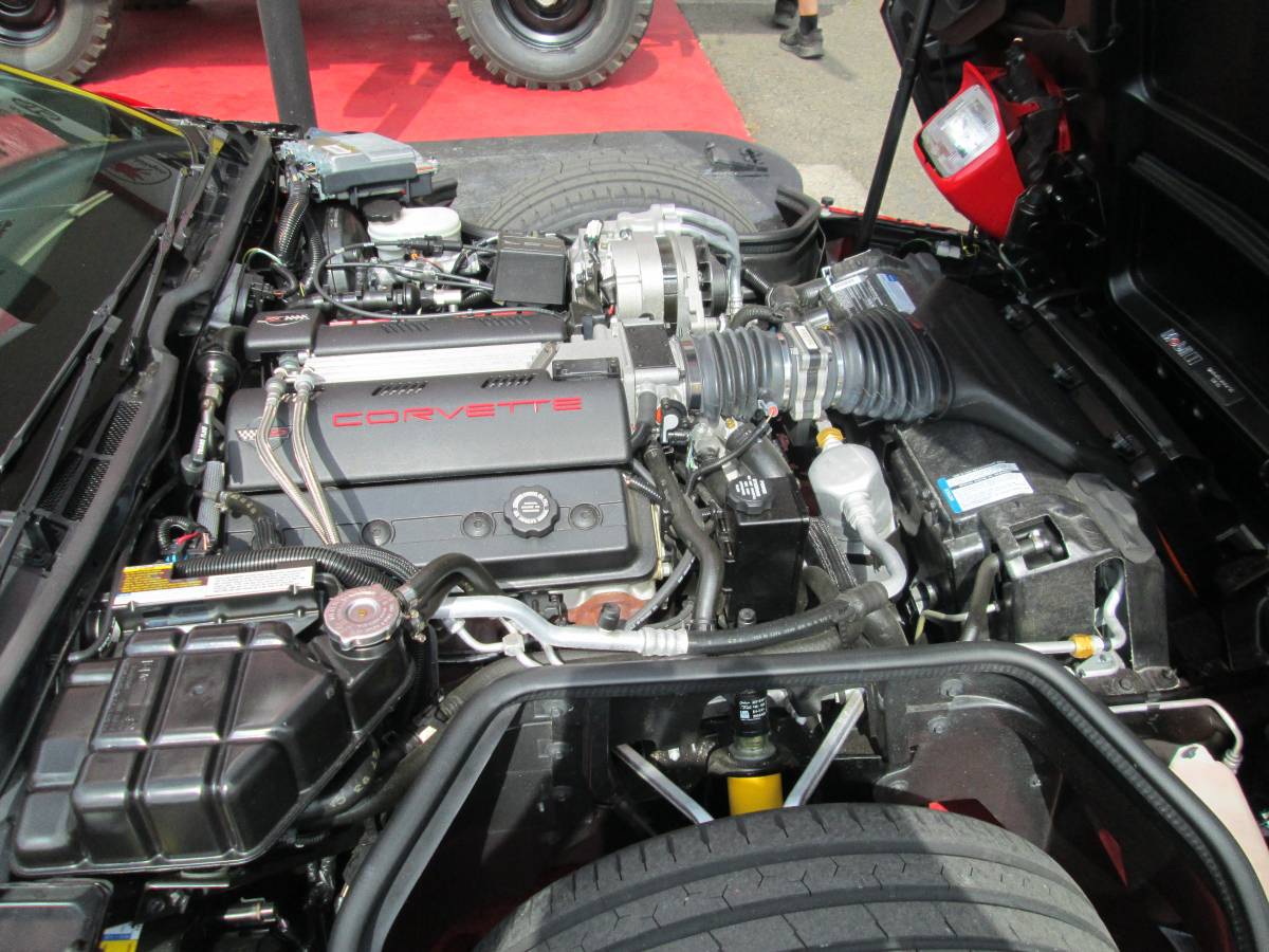 Chevrolet-corvette-amp-convertible-1994-custom-13