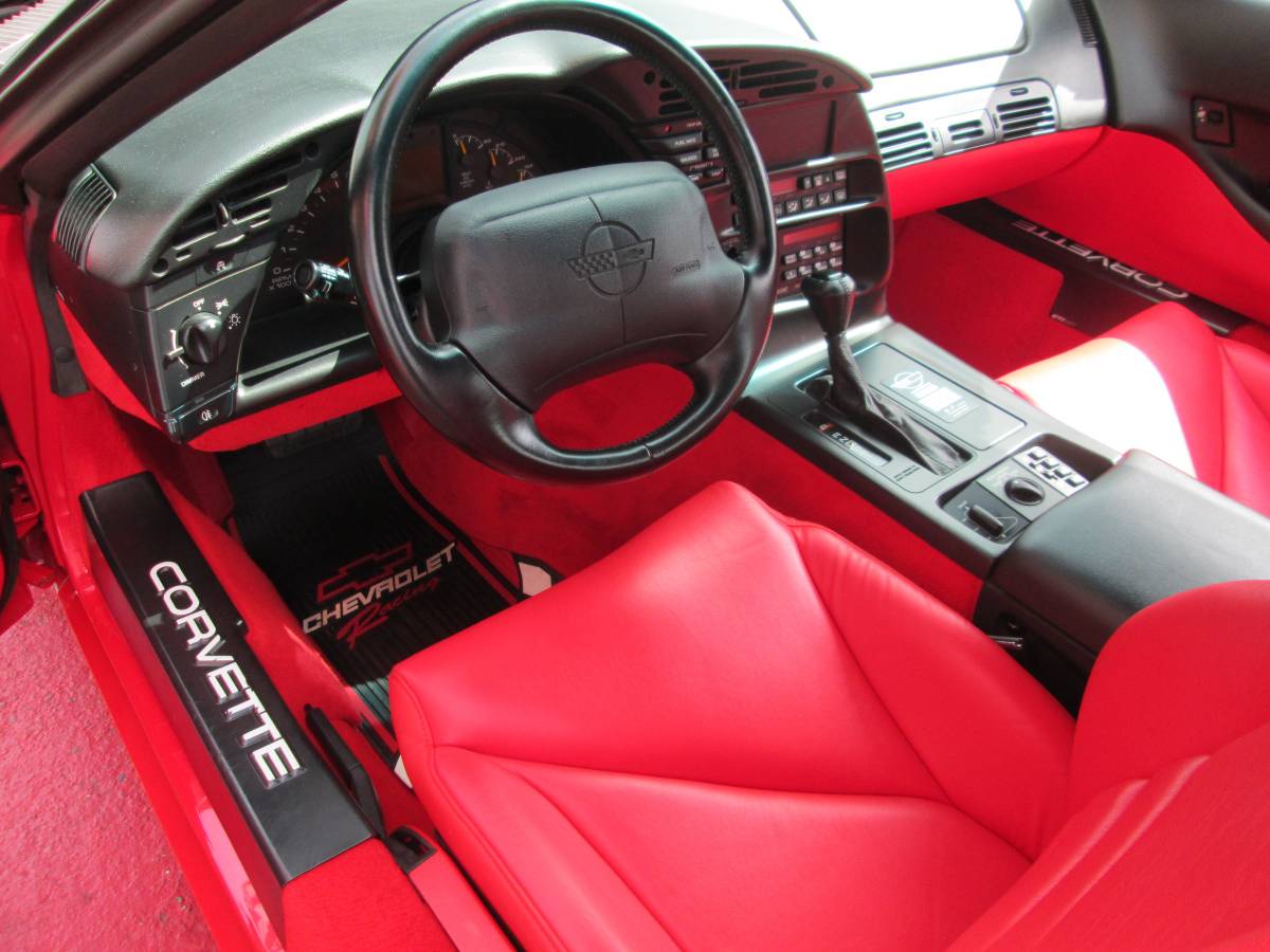 Chevrolet-corvette-amp-convertible-1994-custom-15