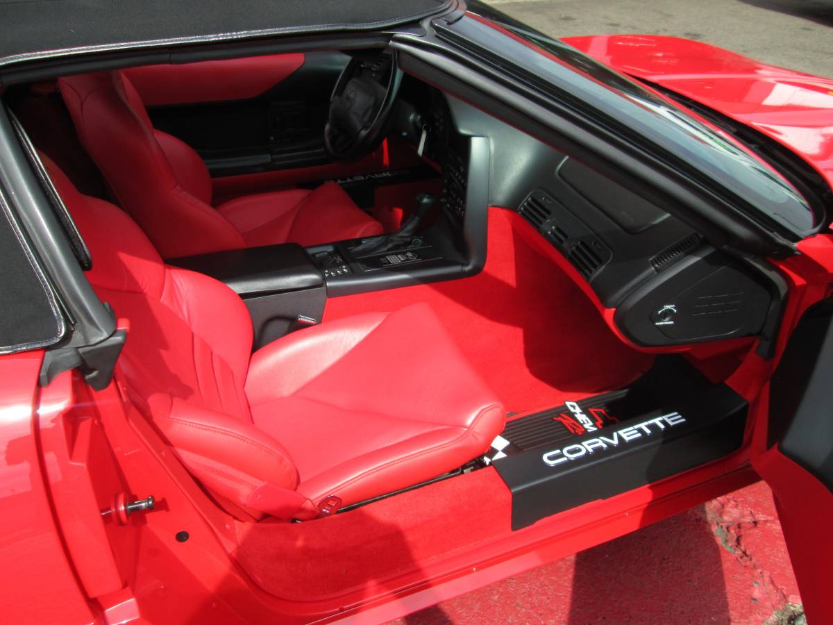 Chevrolet-corvette-amp-convertible-1994-custom-8