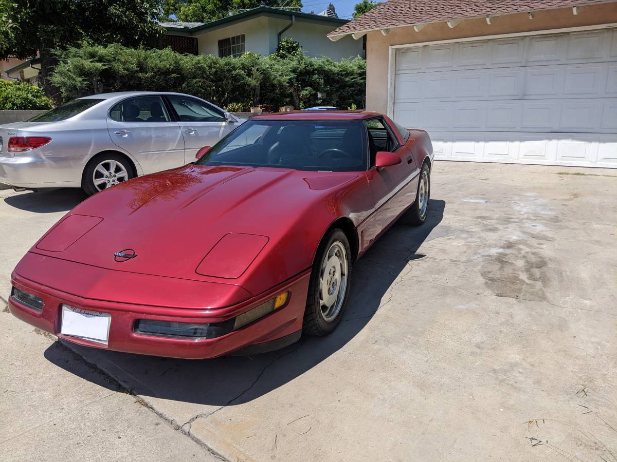 Chevrolet-corvette-amp-convertible-1995-10