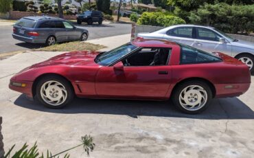 Chevrolet-corvette-amp-convertible-1995-2