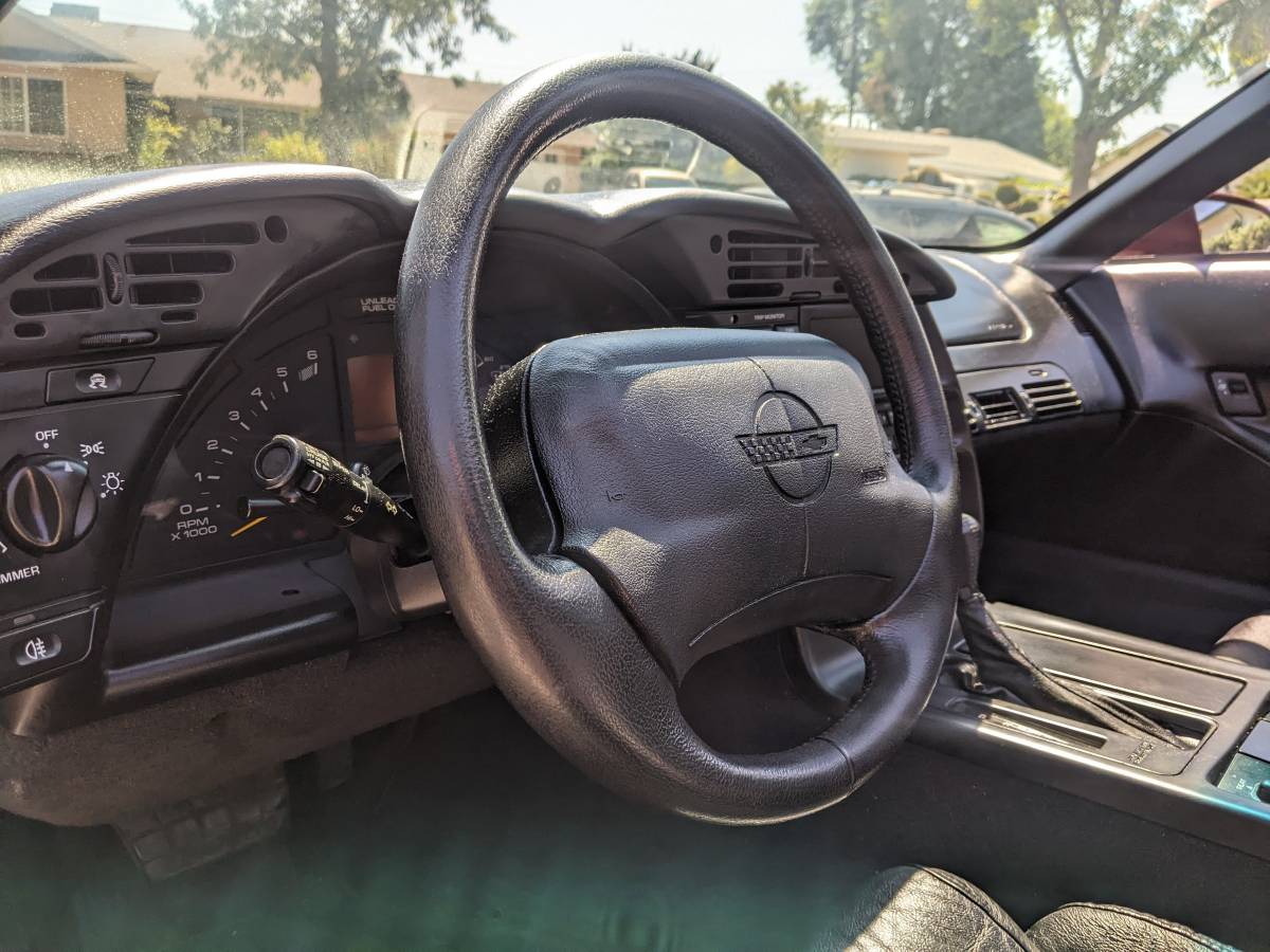 Chevrolet-corvette-amp-convertible-1995-4