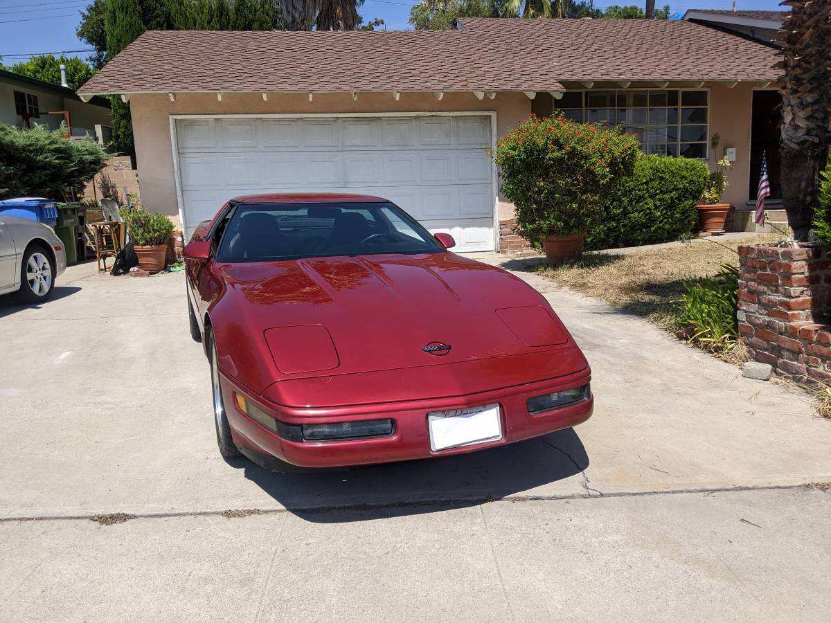 Chevrolet-corvette-amp-convertible-1995-8