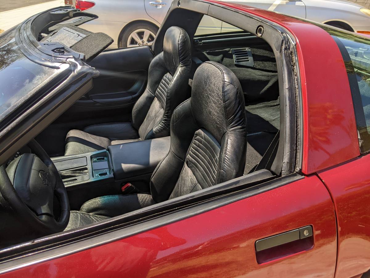 Chevrolet-corvette-amp-convertible-1995