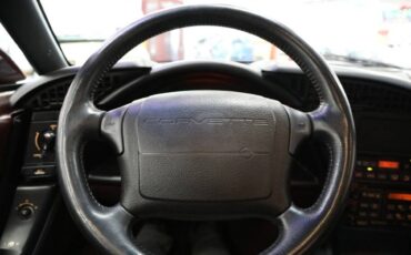 Chevrolet-corvette-base-2dr-hat-1993-red-15