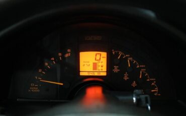 Chevrolet-corvette-base-2dr-hat-1993-red-16