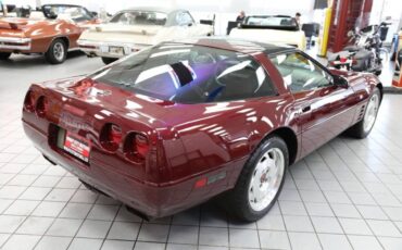 Chevrolet-corvette-base-2dr-hat-1993-red-4