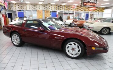 Chevrolet-corvette-base-2dr-hat-1993-red-5