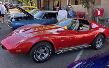 Chevrolet-corvette-c3-1975-red-1
