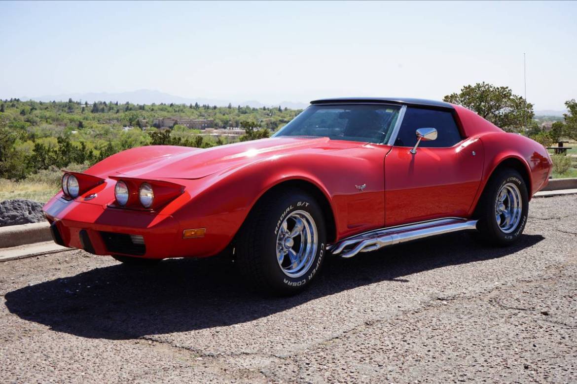 Chevrolet-corvette-c3-1975-red-3