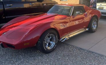 Chevrolet-corvette-c3-1975-red-4