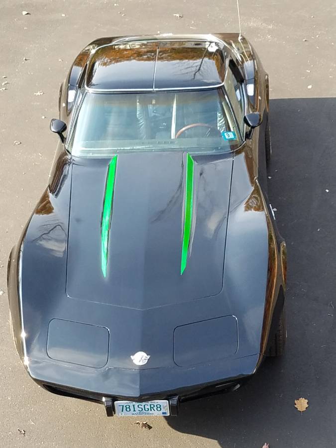 Chevrolet-corvette-c3-1978-black-2