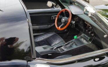 Chevrolet-corvette-c3-1978-black-8